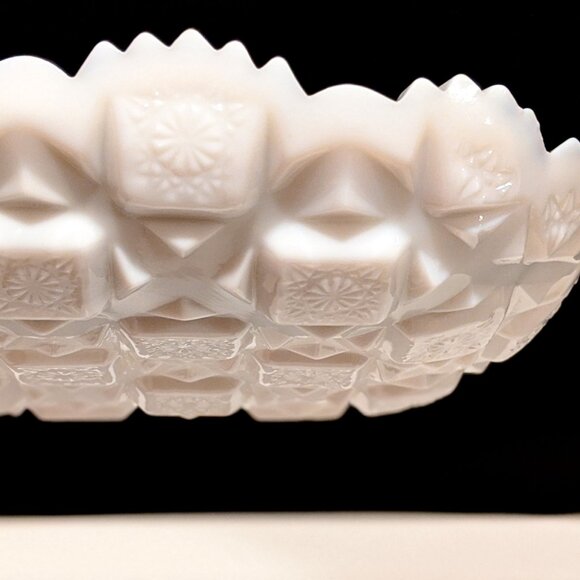 Westmoreland “Old Quilt” Milk Glass Relish Tray - Picture 6 of 7